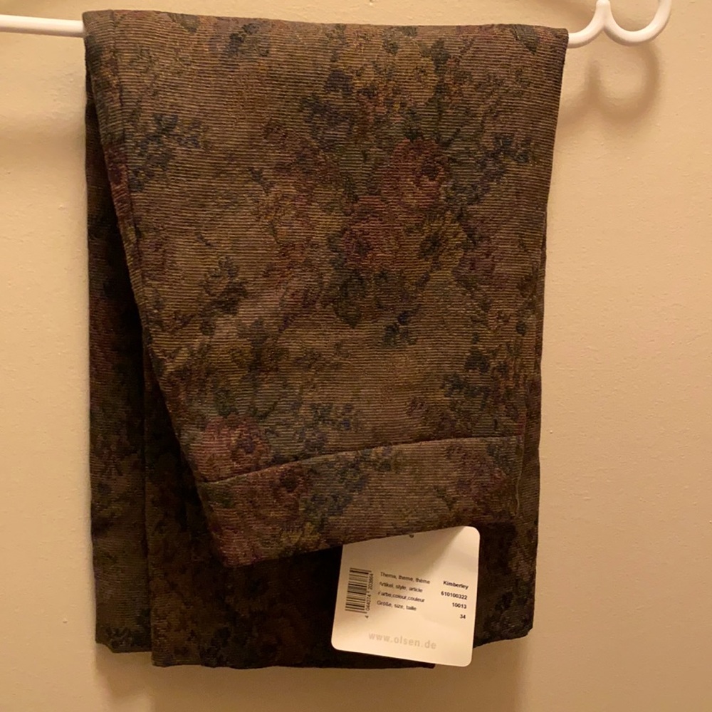 I am selling a skirt.